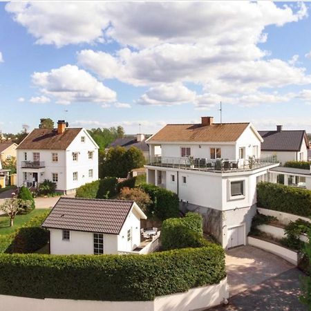 Pensionat Prinshoejden - Home Katrineholm Exterior foto